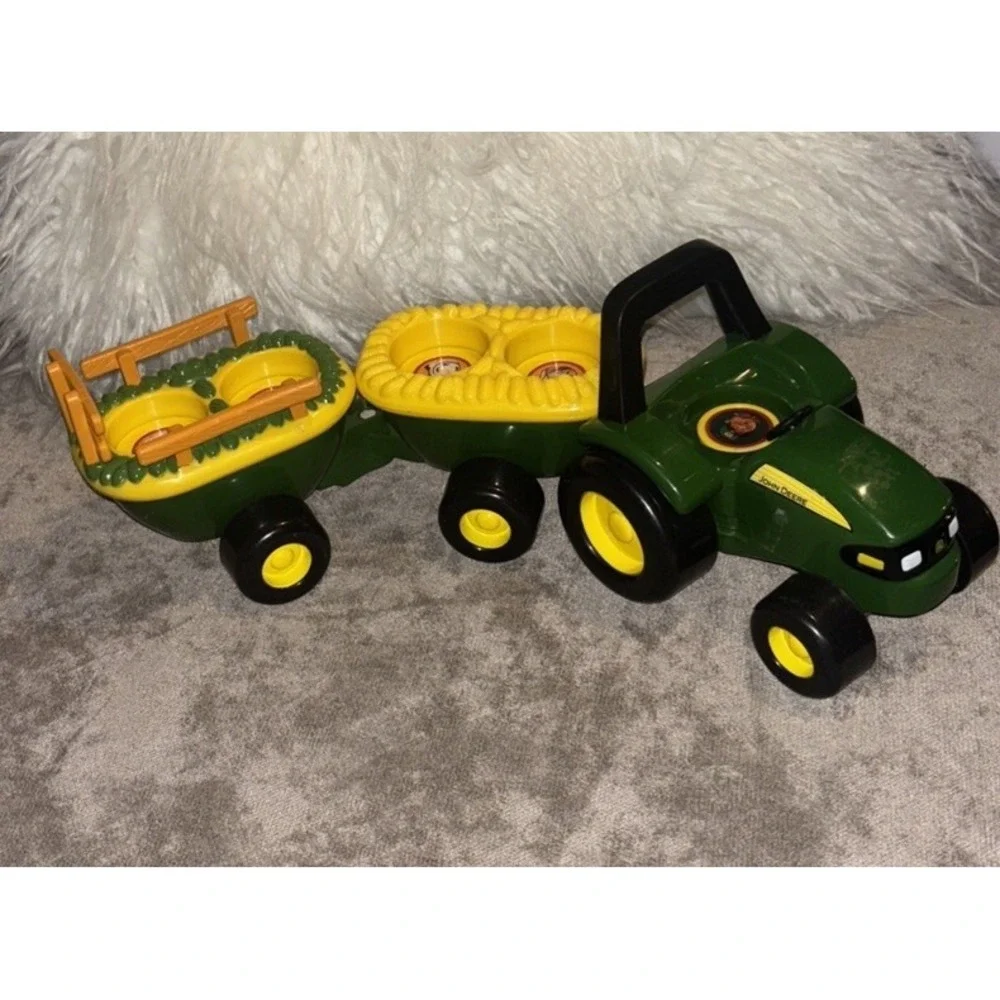 John Deere Tractor Toy Animal Sounds by Tomy Farmer Cow Horse Pig Hayride EUC